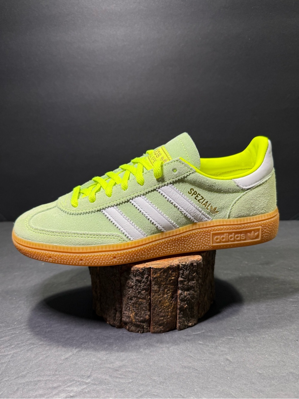 Adidas Handball Spezial Women’s Vivid Yellow White Suede Sneakers Shoe Size-6.5
